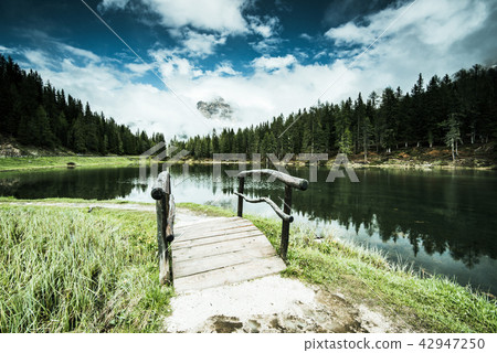 Tre Cimes di Lavaredo and Antorno Lake, Italy 42947250