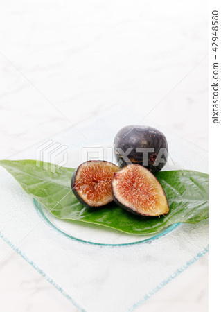 Fruit black Fig c. Variety: nuold colon 42948580