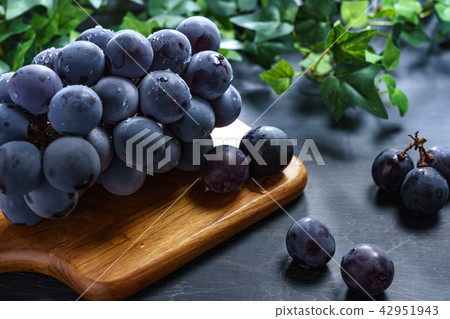 葡萄 42951943