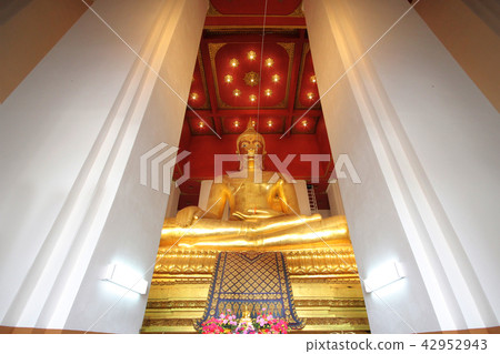 Photos from the shooting of tourists Great Buddha 42952943