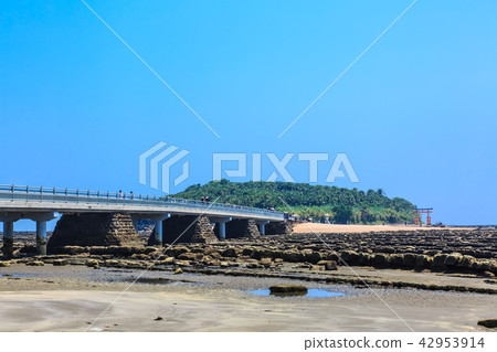 Aoshima Shrine Oni's Washboard and Yayoi Bridge [Miyazaki City, Miyazaki Prefecture] 42953914