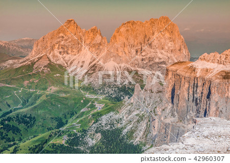 View to Punta Grohmann, Cinquue Dita, Sasso View to Punta Grohmann, Cinquue Dita, Sasso 42960307