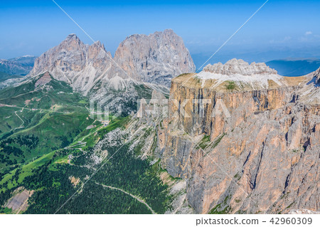 View to Punta Grohmann, Cinquue Dita, Sasso View to Punta Grohmann, Cinquue Dita, Sasso 42960309