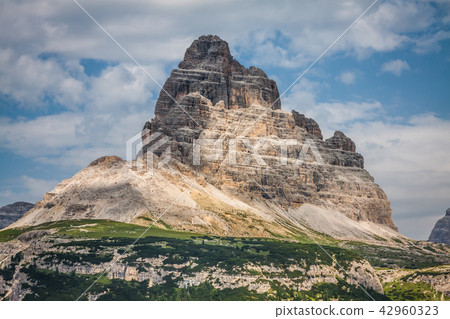 Tre Cime di Lavaredo in Cortina d'Ampezzo,  42960323