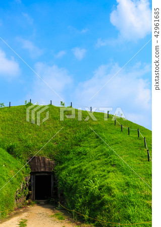 Saitobaru Burial Mounds [West City of Miyazaki Prefecture] 42961685