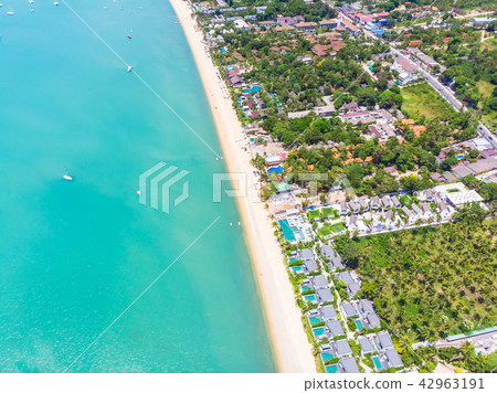 Aerial view of beautiful tropical beach and sea with trees on island 42963191