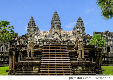 Angkor Wat 42964386