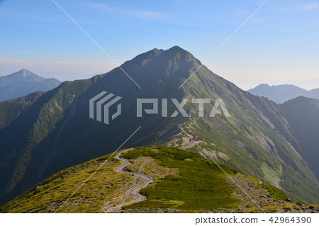 北阿爾卑斯山的Kita dake 北阿爾卑斯山的Kita dake 42964390
