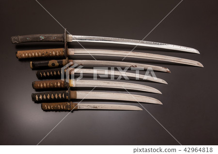 Japanese sword 42964818