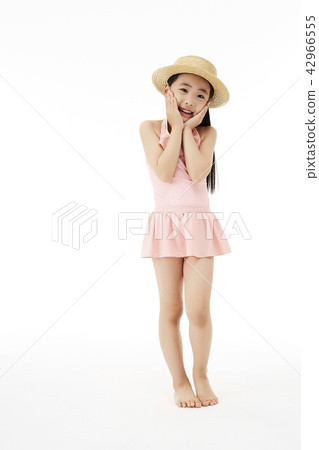 Water Play, Children 42966555