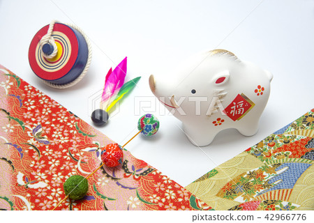 New Year's image Zodiac boar Maitama feather pieces 42966776