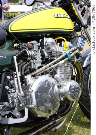 北美市場出口僅摩托車川崎900超4“Z1”Z 900風冷4 st並聯4缸DOHC 8 42967066