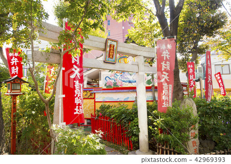 Yoshiwara Shrine (Yoshihara Benzaiten) 42969393