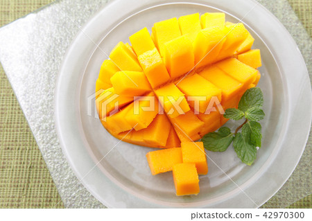 Fruit Mango variety: Apple mango 42970300