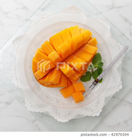 Fruit Mango variety: Apple mango 42970304
