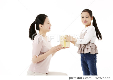 Mom, Daughter, Family Mom, Daughter, Family 42973666