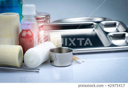 Wound care dressing set and stainless steel plate 42975417