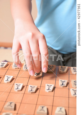 孩子們玩shogi 42977361