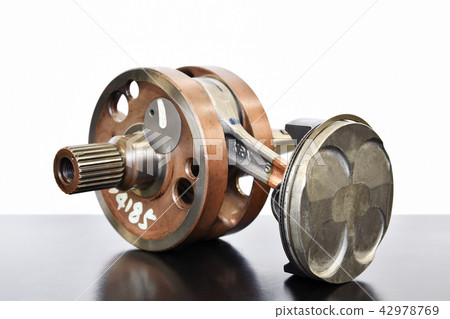 Crankshaft of motorcycle engine 42978769