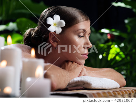candle spa candle spa 42981067