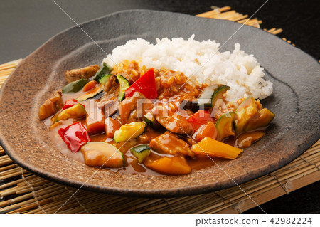 夏天蔬菜咖哩飯 42982224