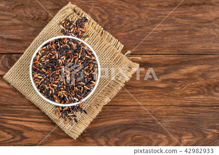 Black rice in a bowl Black rice in a bowl 42982933