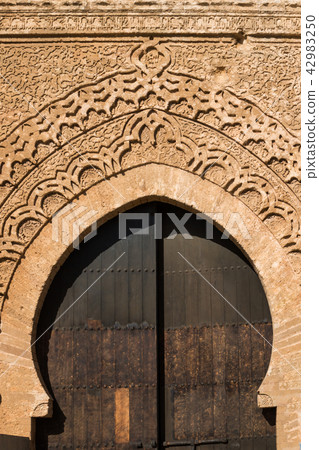 Detail of arabian stone gate 42983250