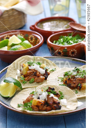 Tacos Al Pastor 42985667