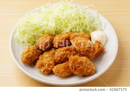 Deep fried oysters  42987575