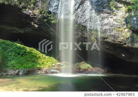 Yongfeng Falls (Crown Crowded) Male Falls August Yongfeng Falls (Crown Crowded) Male Falls August 42987965