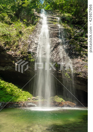 Yongfeng Falls (Crown Crowded) Male Falls August Yongfeng Falls (Crown Crowded) Male Falls August 42987966