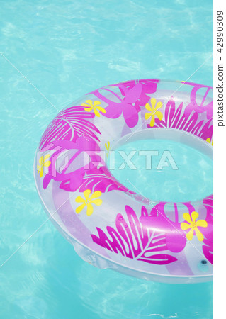 Pool and float ring instantiation 42990309