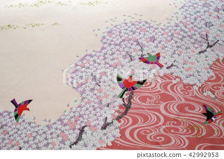 美麗的furoshiki主要模式絲綢縐紗 美麗的furoshiki主要模式絲綢縐紗 42992958
