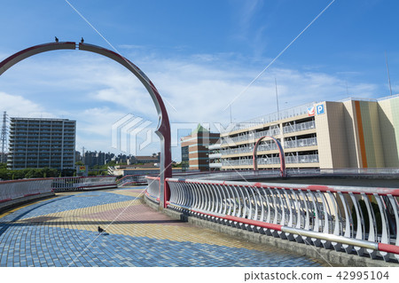 從Minami-Osawa Rondo人行橋看的城市風景 從Minami-Osawa Rondo人行橋看的城市風景 42995104