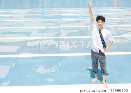 A high school student 42996500