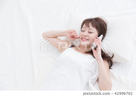 Sleep · women Sleep · women 42996702