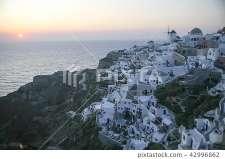 Oia Village, Santorini, Greece Oia Village, Santorini, Greece 42996862