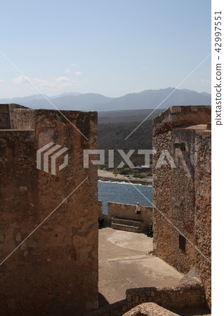 聖佩德羅德拉洛卡城堡和大海 42997551