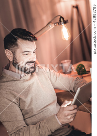 Attractive brunette chatting 42998799