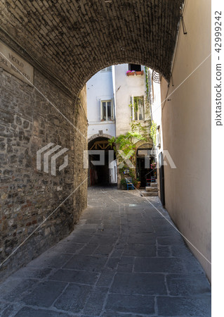 the alley of Spoleto the alley of Spoleto 42999242