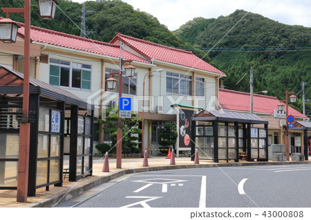 JR Niimi Station 43000808