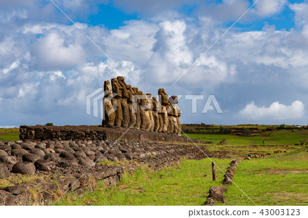 Moai Easter Island Ah-Tongariki ahu tongariki easter island Moai Easter Island Ah-Tongariki ahu tongariki easter island 43003123