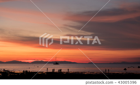 Sunset at Loh Dalum Bay, Krabi, Thailand. Sunset at Loh Dalum Bay, Krabi, Thailand. 43005396