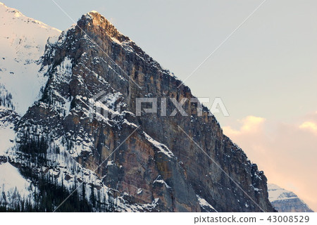Lake Louise Lake and steep rocky skin in Canada Lake Louise Lake and steep rocky skin in Canada 43008529