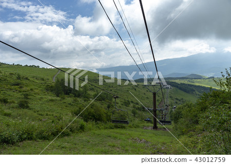 Gondola lift ski resort ski thaw snow smoke basket steam blue sky refreshed feeling change paid day off 43012759