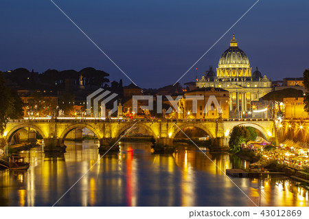 Vatican City and St Peter's Basilica 43012869