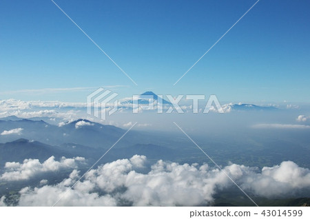 Mt. Fuji on the cloud 43014599