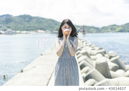 桃子和女士們 桃子和女士們 43014837