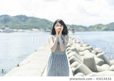 桃子和女士們 桃子和女士們 43014838
