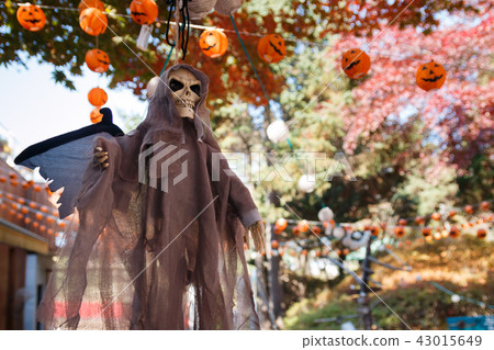 Halloween Ghost Decoration (Skull Reaper) 43015649